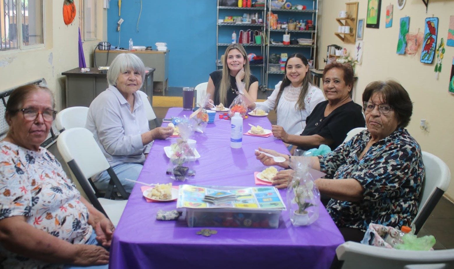 CASA DE LOS ABUELOS CELEBRA EL DÍA DEL ABUELO CON ATENCIÓN, SALUD Y CONVIVENCIA